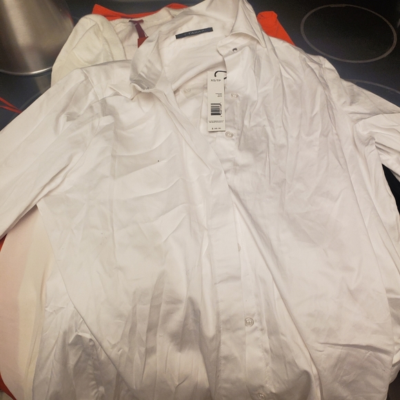 Tahari button down - Picture 2 of 2